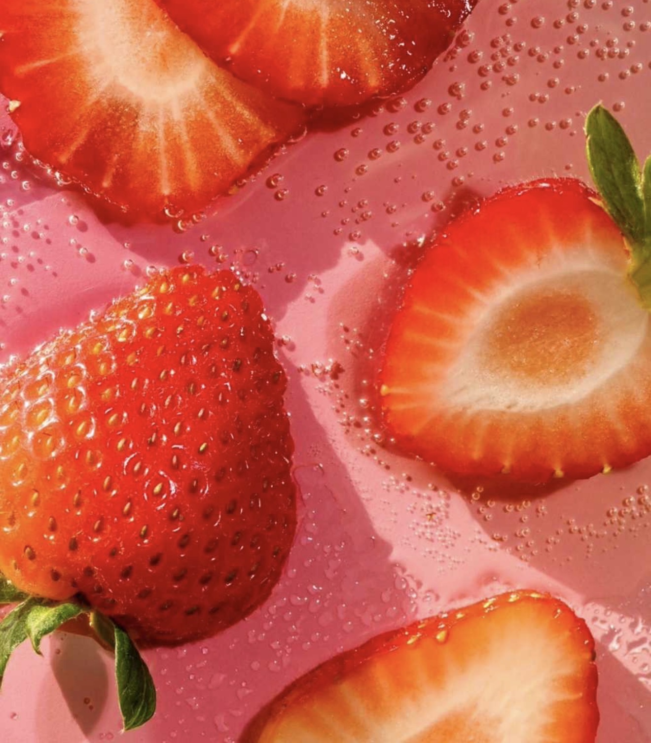 Бальзам для губ EOS Strawberry Sorbet